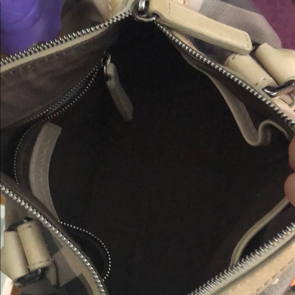 Burberry bag - Picture 5 of 6